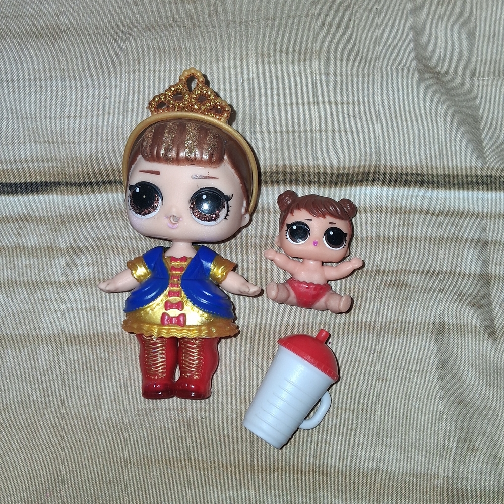 L.O.L. Surprise! Doll Set with Blue and Gold Outfit